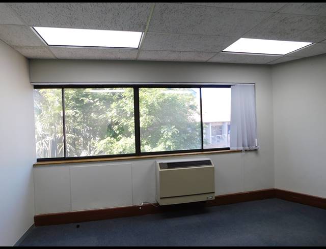 2,993M² OFFICE TO LET IN FERNDALE